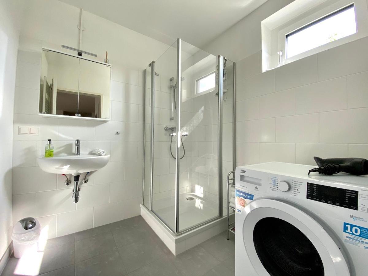 Topmodernes Sonnenwohnen Apartment Bei U-Bahn Und Therme Wien Oberlaa, 15 Min Bis Stephansplatz المظهر الخارجي الصورة